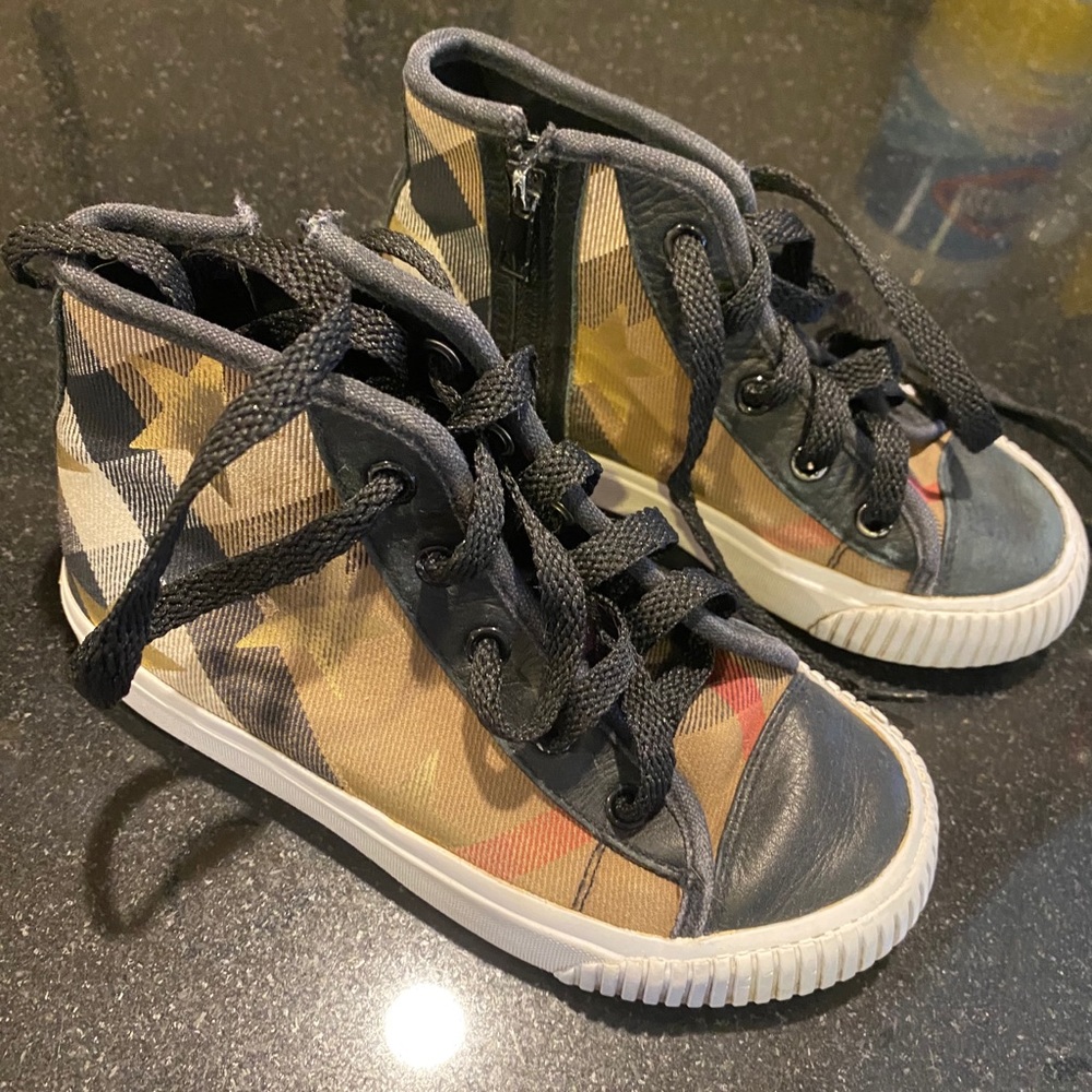 Burberry size 29 boys shoes USA 11.5 size